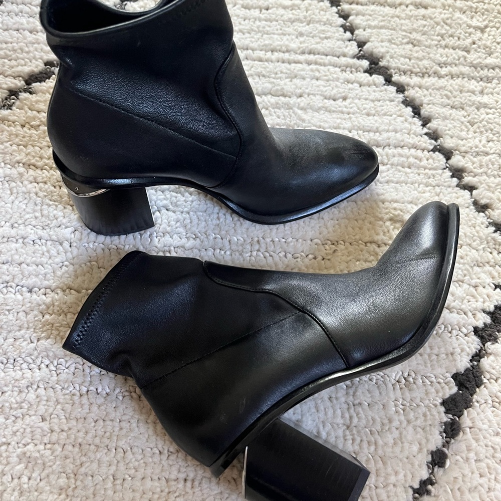 Alexander Wang Elegant Black Ankle Boots